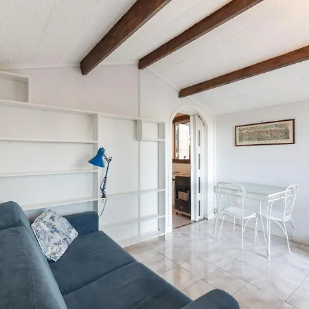 Restful Holiday In With Terrace بيت للعطل سانريمو